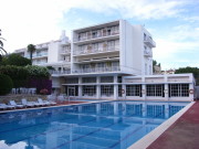 Hotel Alga: Pool, Restaurant & Zimmer